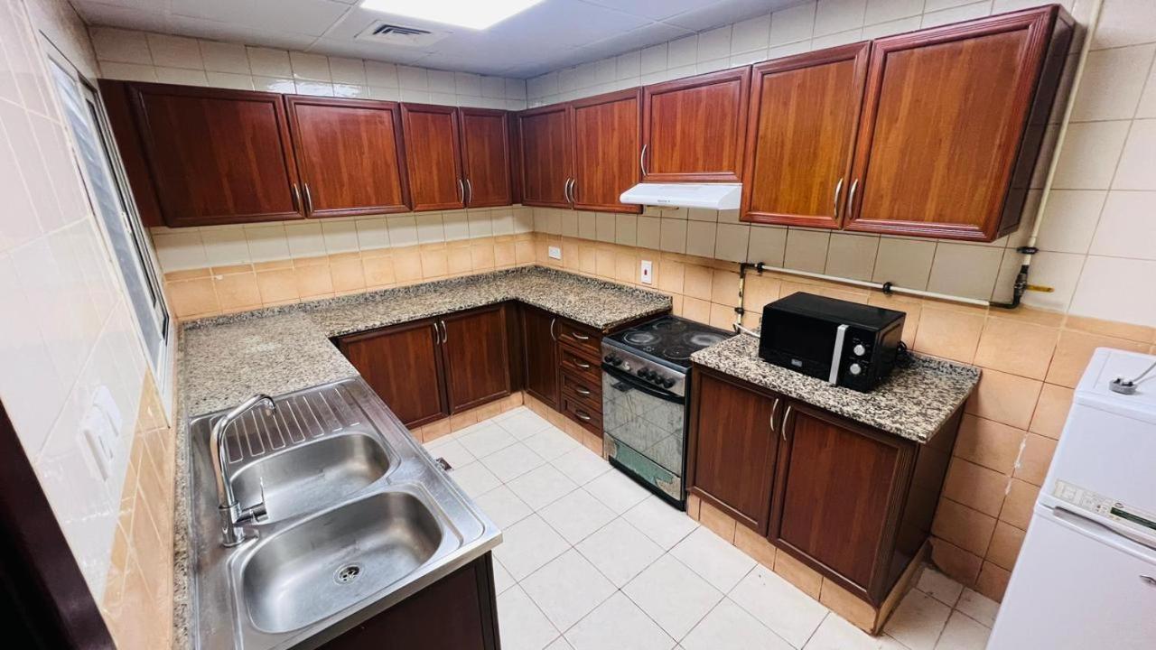 Beautiful Bedroom In Al Barsha Near Mashreq Metro Dubai Eksteriør billede