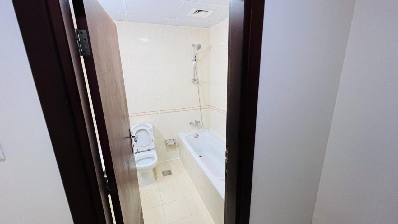 Beautiful Bedroom In Al Barsha Near Mashreq Metro Dubai Eksteriør billede